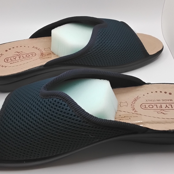 Fly - Picture 9 of 9